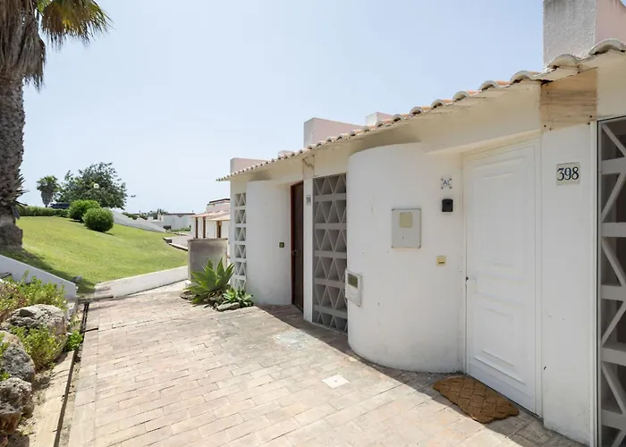 Pedras Del Rei 398 Apartment, By Hopstays * Sao Pedro (Algarve)