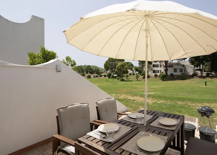 Pedras Del Rei 398 Apartment, By Hopstays Sao Pedro (Algarve)